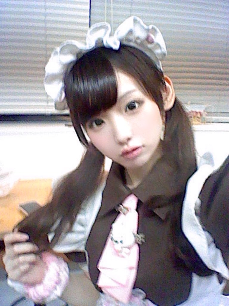 maid_nyamunya's tweet image. 平成感ある画質で♪
∧ ∧ / ̄ ̄ ̄ ̄ ̄ ̄ ̄ ̄ ̄
| ̄ ̄( ゚Д゚) ̄ ̄| < おやすみ!
|\⌒⌒⌒⌒⌒⌒\ \
| \ \  ̄ ̄ ̄ ̄ ̄ ̄ ̄ ̄ ̄
\ |⌒⌒⌒⌒⌒⌒|
\ |_______|