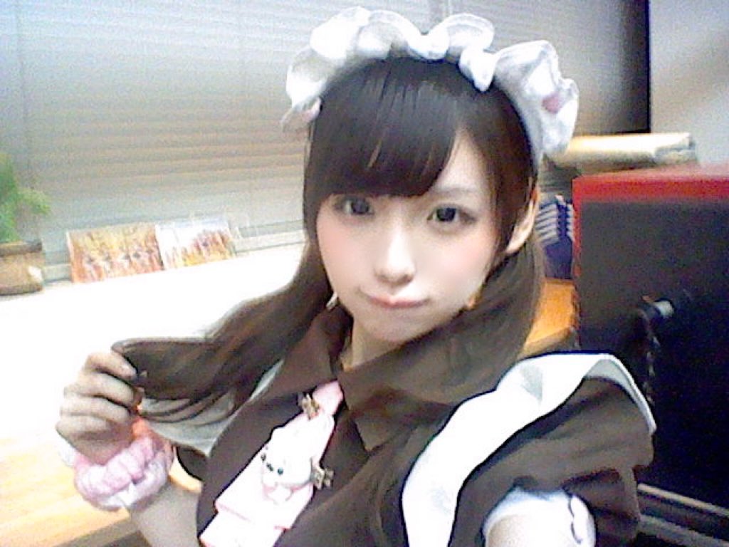 maid_nyamunya's tweet image. 平成感ある画質で♪
∧ ∧ / ̄ ̄ ̄ ̄ ̄ ̄ ̄ ̄ ̄
| ̄ ̄( ゚Д゚) ̄ ̄| < おやすみ!
|\⌒⌒⌒⌒⌒⌒\ \
| \ \  ̄ ̄ ̄ ̄ ̄ ̄ ̄ ̄ ̄
\ |⌒⌒⌒⌒⌒⌒|
\ |_______|