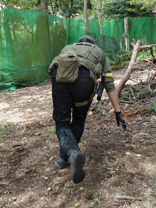 WTC_airsoft's tweet image. 昨日のダッシュ時の様子📸
題「汚ねぇ菜々緒」

#フロントライン能勢
#サバゲ