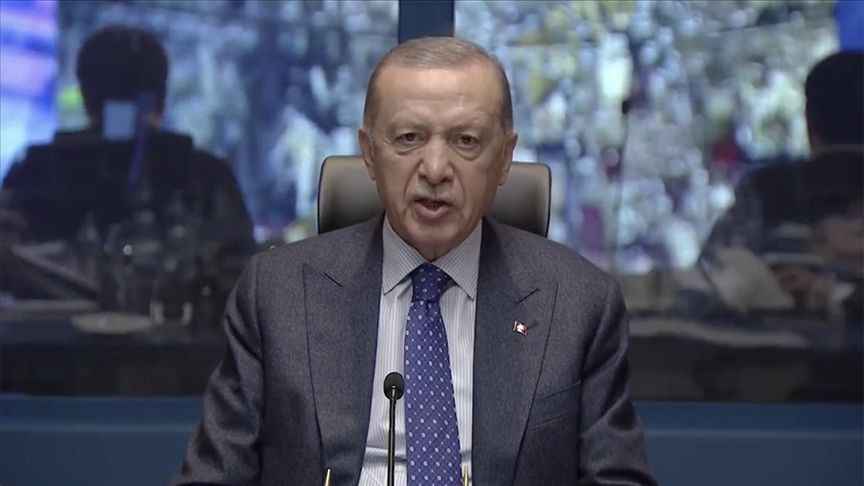 Arjantin'de Milei seçildikten sonra enflasyon yüzde 211'den, yüzde 31,8'e düştü.

Erdoğan seçildiği zaman yüzde 38,2 olan enflasyon bugün uygulanan programdan sonra yüzde 33,2 ve Arjantin'den yüksek.

Çok temel bir sebebi var. Ankara kemer sıkmadan, sadece halkı yoksullaştırarak