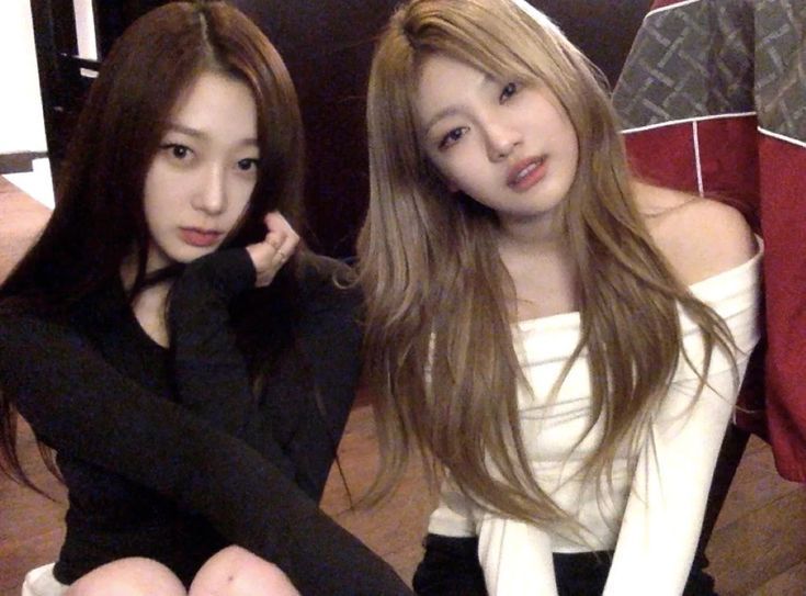 #RT 초바즈 생일 기념 버블 구독권 이벤트 열어요! rt 추첨 2분 드려요. 당발은 닝닝 생일에 1분, 지젤 생일에 1분 뽑을게요!