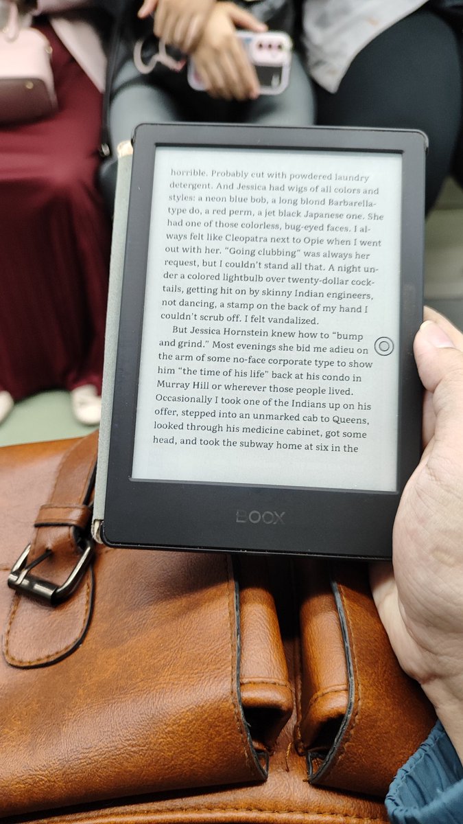 Ayu Sasih tweet media