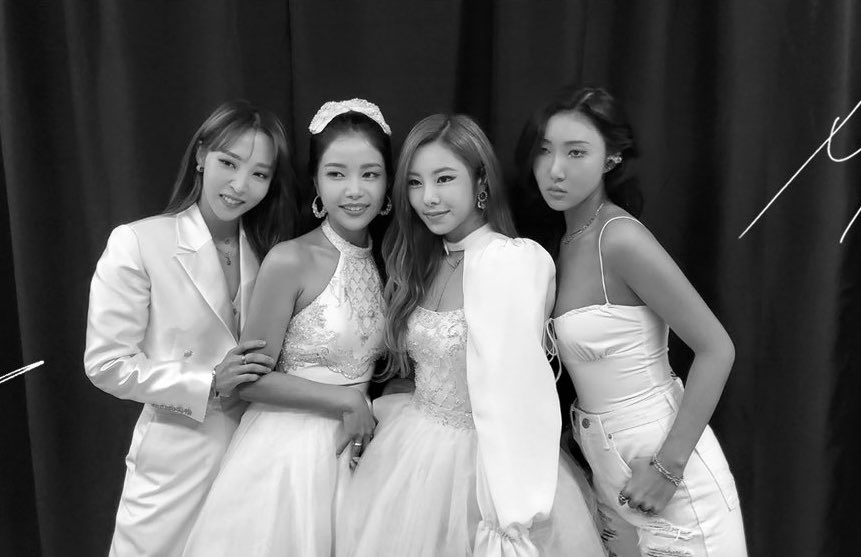 ultmoonsun's tweet image. 30+ couple without kids:
1) useless and impulsive purchases: yongsun
2) international trips: hyejin
3) expensive hobbies: moonbyul
4) spoiled cat: wheein
polymoo confirmed