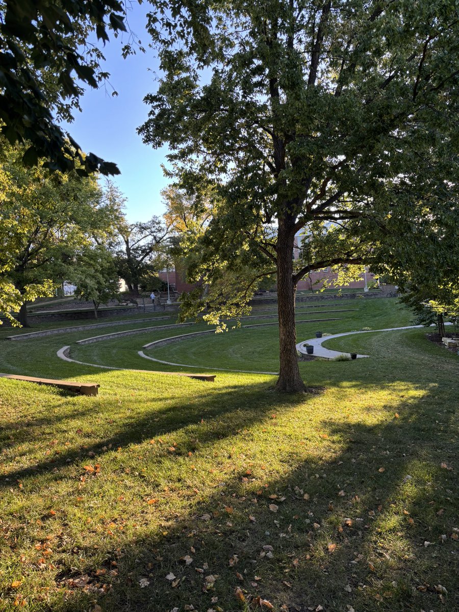 What a beautiful morning to not be in shitty Yankton 
#mountmartycouldnever