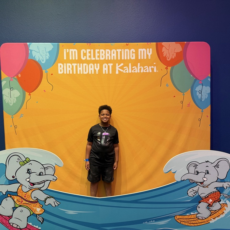 JeterElem's tweet image. Dylan celebrated his 10th birthday at Kalahari in Round Rock, TX! 🏖️
Of course, little sister Grace joined in on all the fun too! 💙 #BirthdayFun