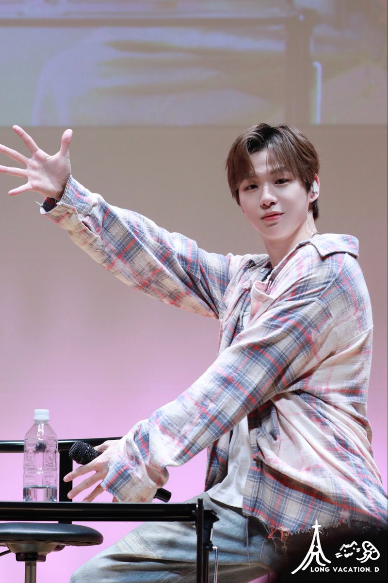 LongVaca1210's tweet image. #강다니엘 #KANGDANIEL 

-251020