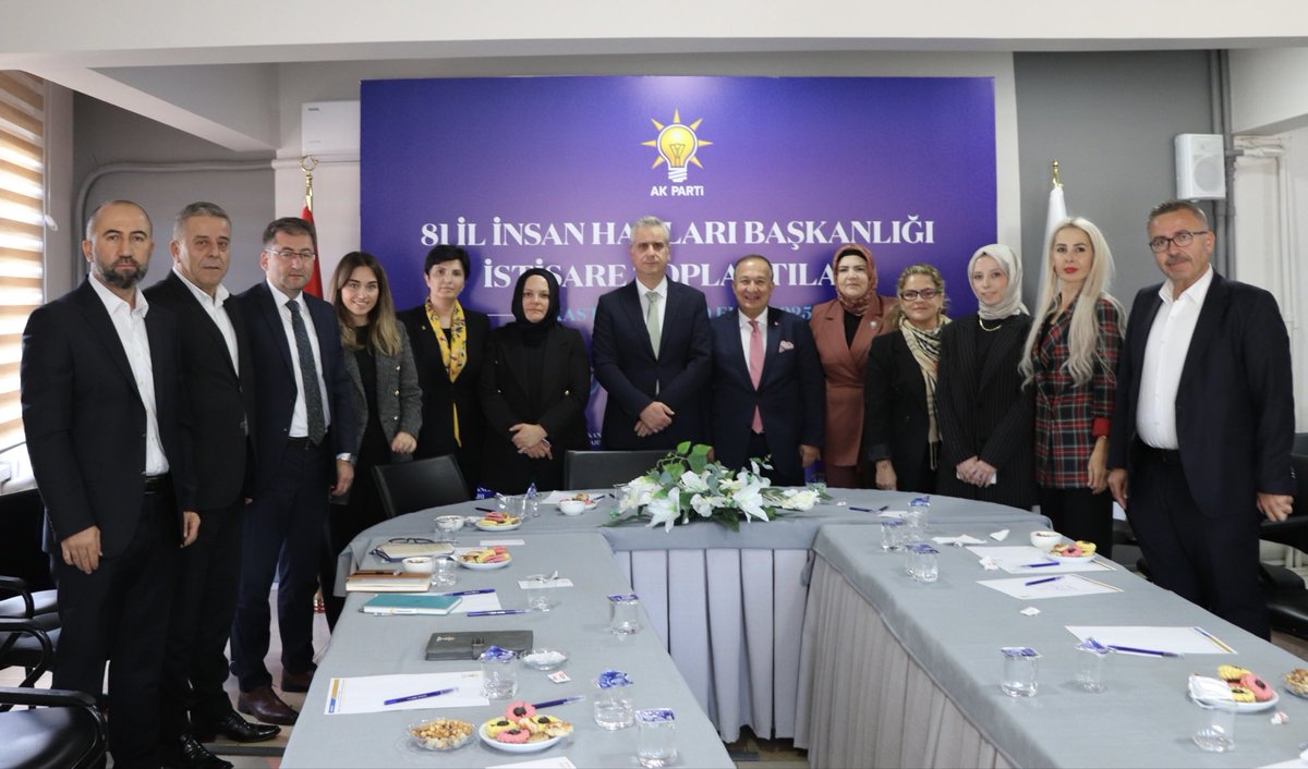 "81 İl İnsan Hakları Başkanlığı İstişare Toplantıları" kapsamında İnsan Hakları Başkanlarımızın yer aldığı istişare toplantımızı Kastamonu İl Başkanlığımızda gerçekleştirdik.