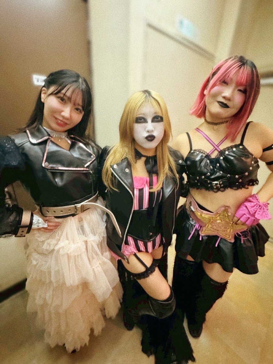 ramkaichow's tweet photo. #SLK10th あざした🖤🖤

最高なタッグ、愛まみれた🫶🎀🐼👿
こんな素敵な機会を与えてくれた
キッちゃんに超絶大感謝だネ🐯♪

そして10周年おめでとう☆☆☆

キッズもオトナになるんだよ。
#STARDOM #pr666 https://t.co/gBUixBQXyi