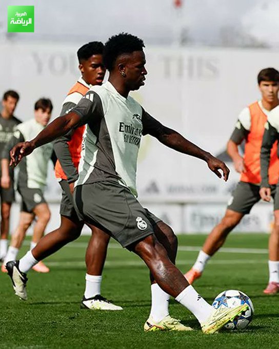 عودة ترنت ألكسندر أرنولد لتدريبات ريال مدريد الجماعية بعد تعافيه من الإصابة 