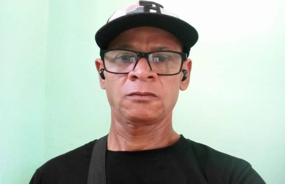 iclep.org/post/amenazan-… 
Amenazan con golpear al preso político del FANTU Pedro Luis Fernández Peralta por sus denuncias desde cárcel de Mayabeque