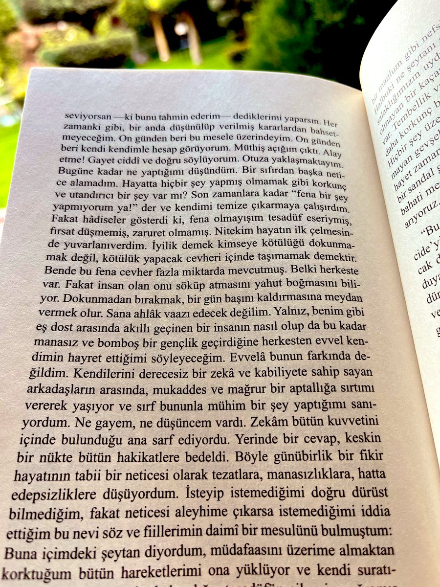 Her insan
Hayatının bir evresinde buna benzer bir öz eleştiriyi yapabilmeli