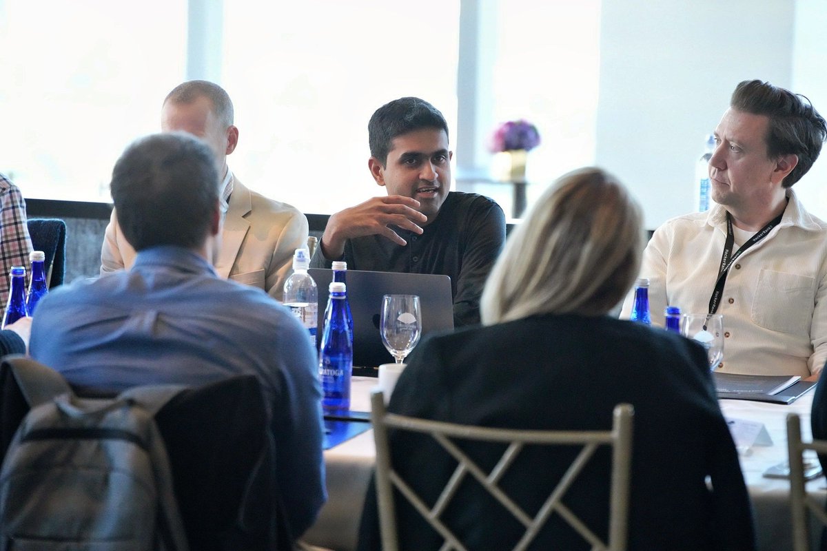 hackerrank's tweet image. We brought together a few of our customers from in and around NYC at our CAB event to discuss what's next for developer hiring and upskilling.
35 floors above Manhattan at the Mandarin Oriental, we had honest conversations about building products that actually meet the needs of…
