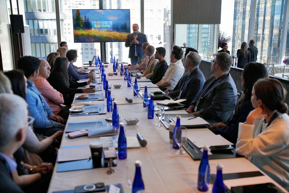 hackerrank's tweet image. We brought together a few of our customers from in and around NYC at our CAB event to discuss what's next for developer hiring and upskilling.
35 floors above Manhattan at the Mandarin Oriental, we had honest conversations about building products that actually meet the needs of…