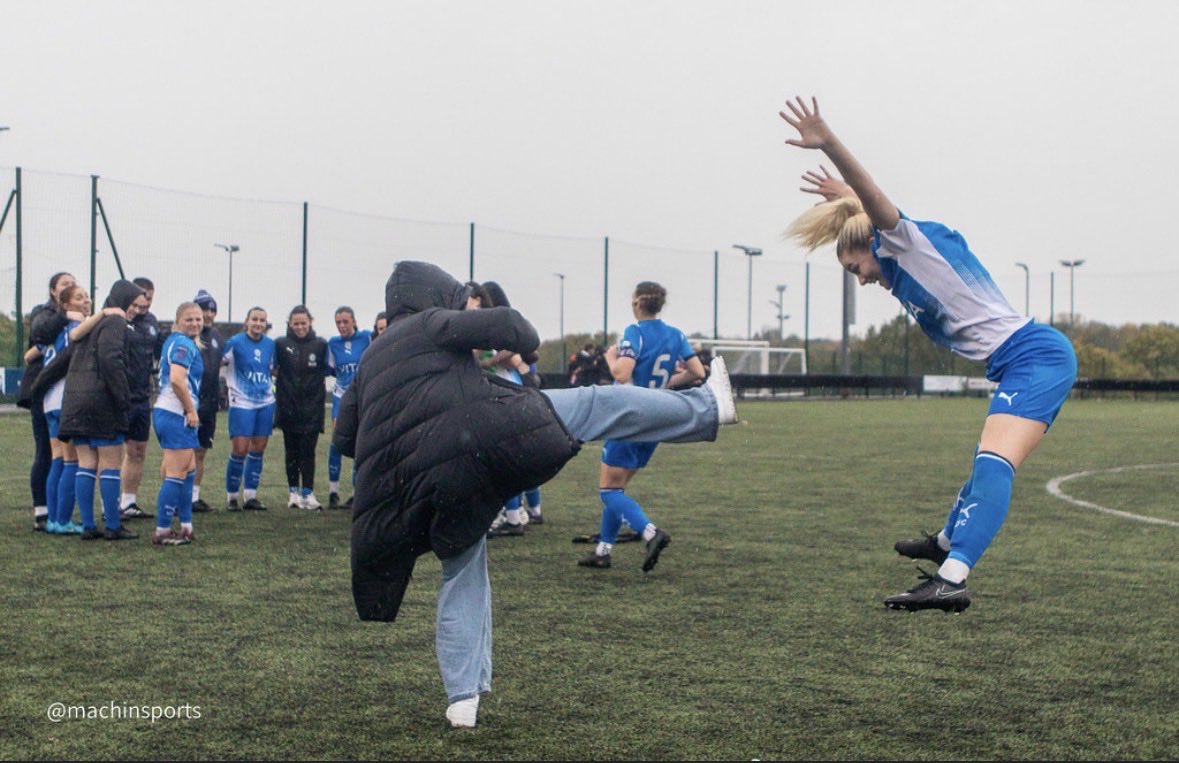 FAWNL's tweet image. Celebration station 🚂

#FAWNL Cup and Plate victories deserve the hype 🎉