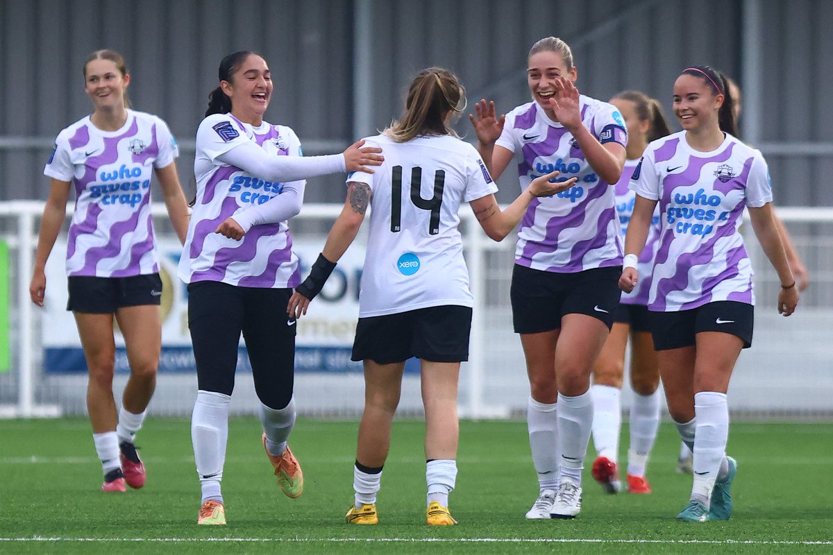 FAWNL's tweet image. Celebration station 🚂

#FAWNL Cup and Plate victories deserve the hype 🎉