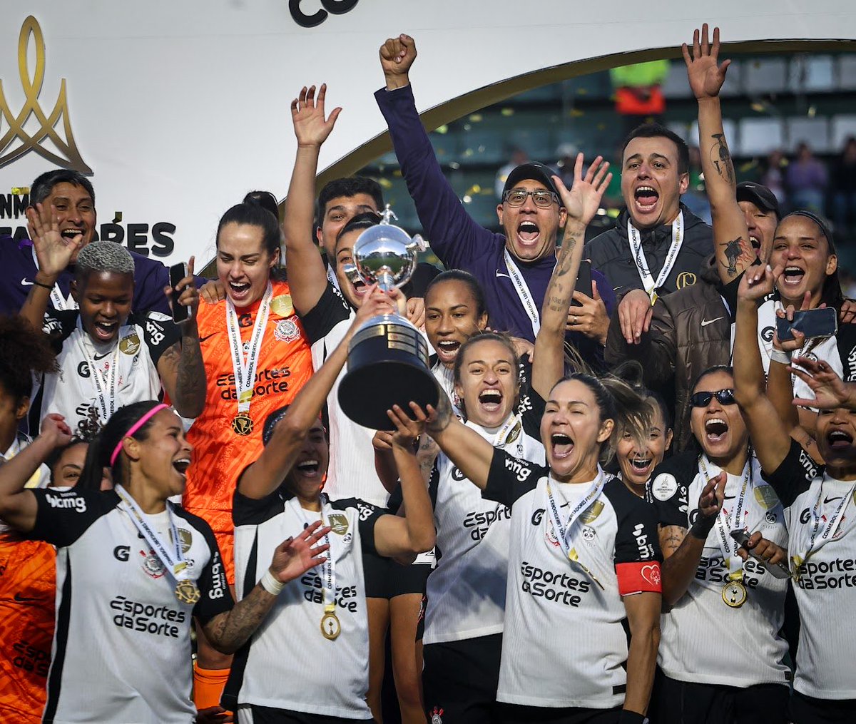 Timão Números (@sccpnumeros) on Twitter photo Final da Libertadores Feminina entre Corinthians e Deportivo Cali atraiu mais de 250 mil acessos simultâneos e registrou 2 milhões visualizações com transmissões no YouTube. Final da Libertadores Feminina entre Corinthians e Deportivo Cali atraiu mais de 250 mil acessos simultâneos e registrou 2 milhões visualizações com transmissões no YouTube.