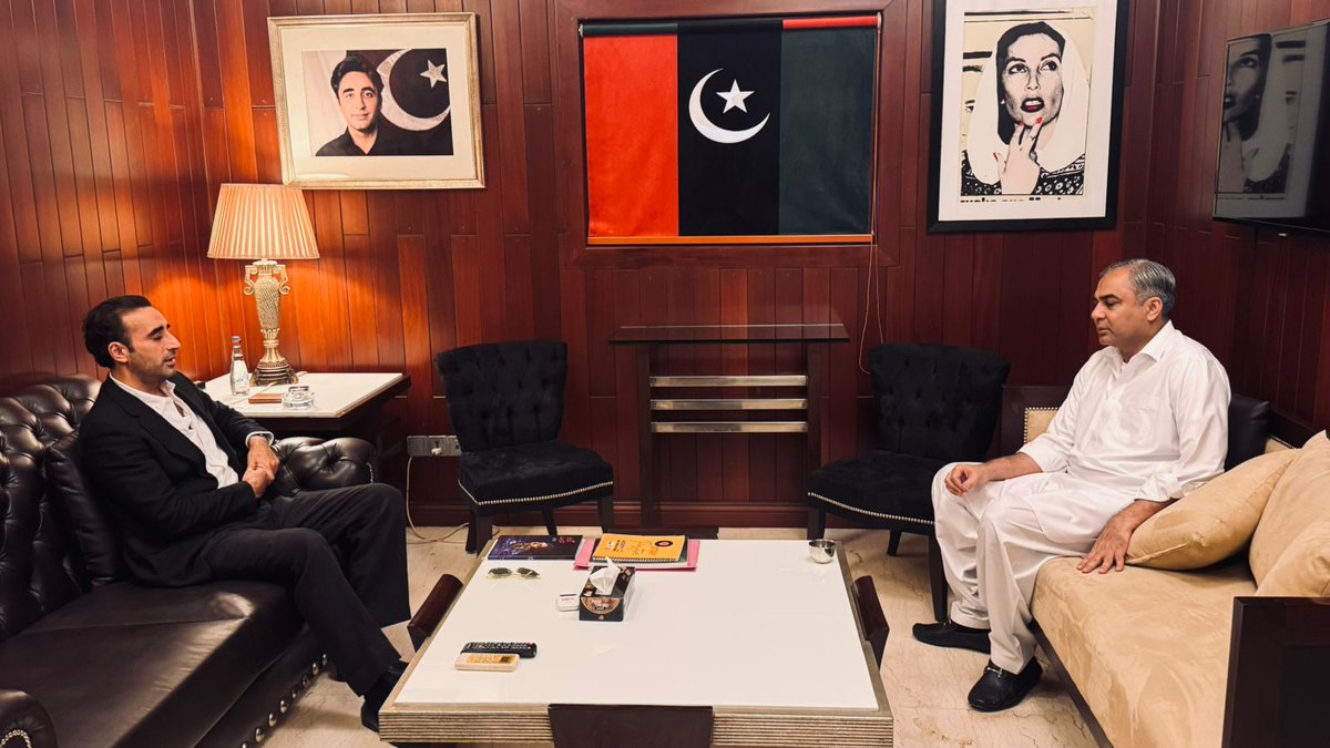 سمجھ تو گے ہونگے !

عقل مند کے لیے  اتنا ہی بہت ہے  👇