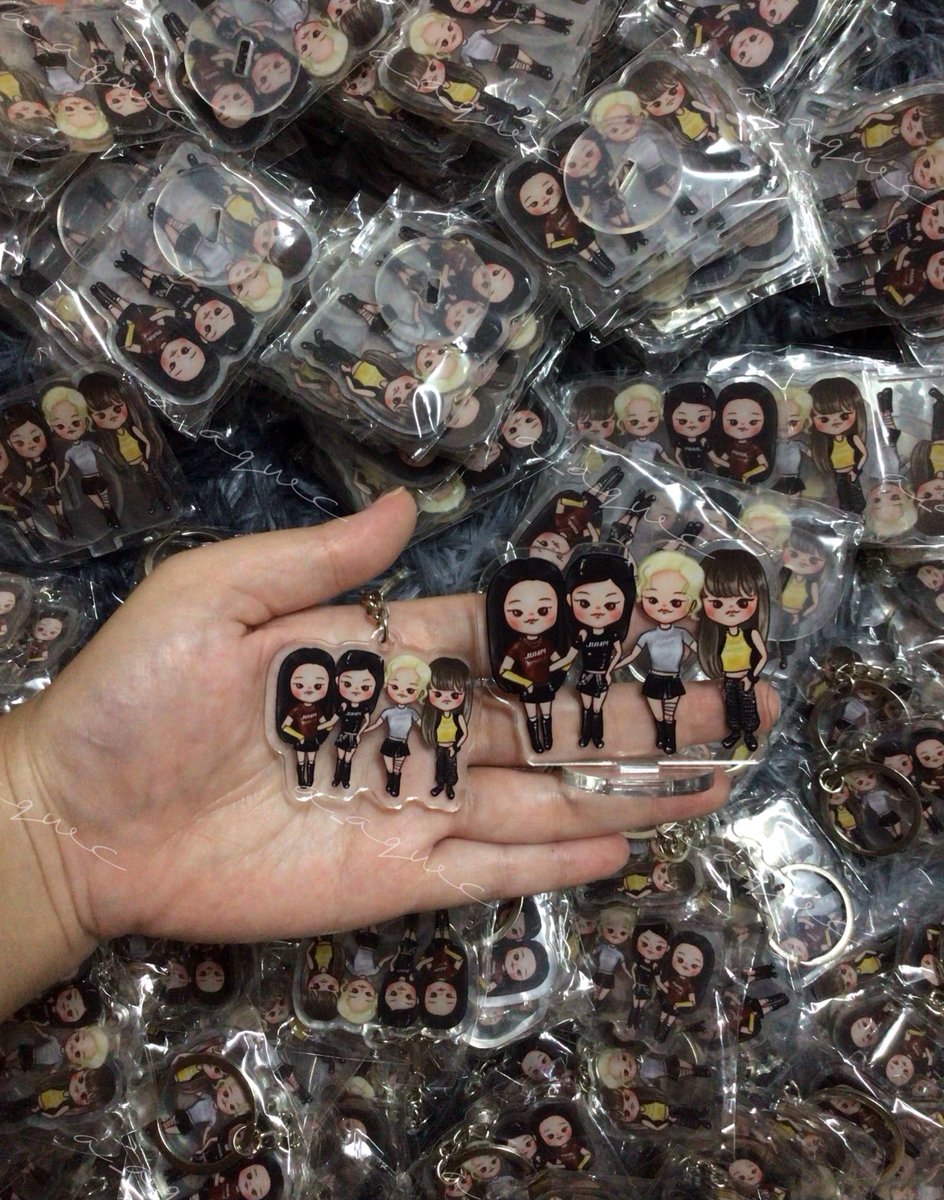 Give Away For BLINK ✨

- Standy 7 cm. 50 ea
- Keyring 5 cm 100 ea

📍Rajchamungkala
📆 26/10/25
#DEADLINE_IN_BANGKOK 
#BLACKPINK_DEADLINE_IN_BANGKOK