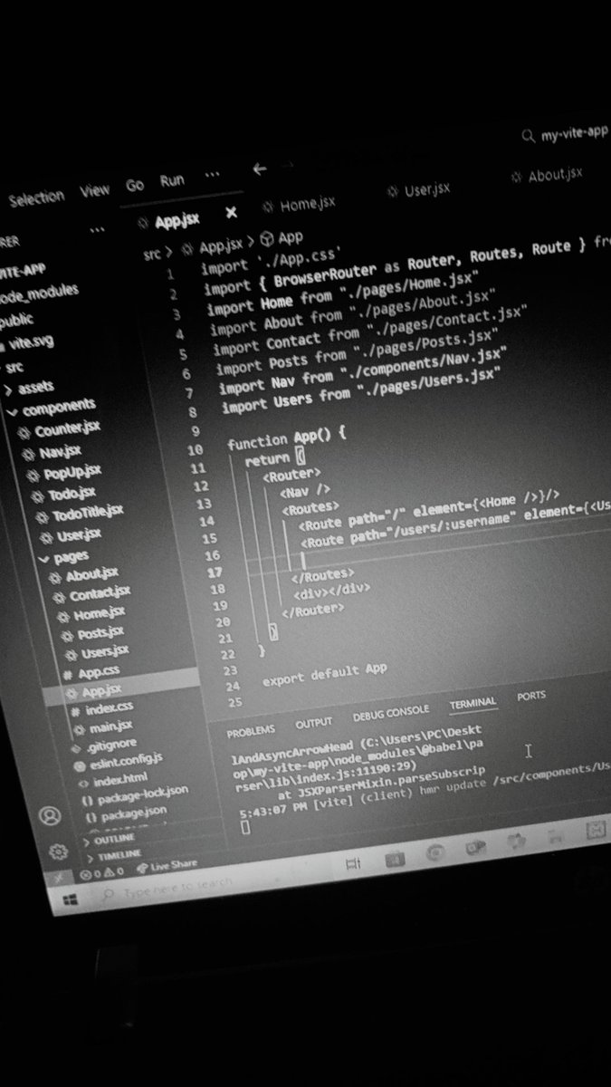 Dev_JesseMaduka's tweet image. Day 38 of #100DaysOfCode ⚛️
Wrapped up React fundamentals today!
From Components & Props to Hooks & State — it’s been a fun ride.
Next up: building my first real React project! 🚀
#React #WebDev #Frontend #BuildInPublic