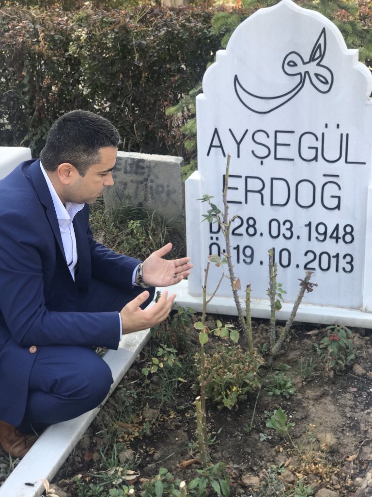 Vefatının seneyi devriyesinde biricik anneme rahmet ile…
#aysegülerdog