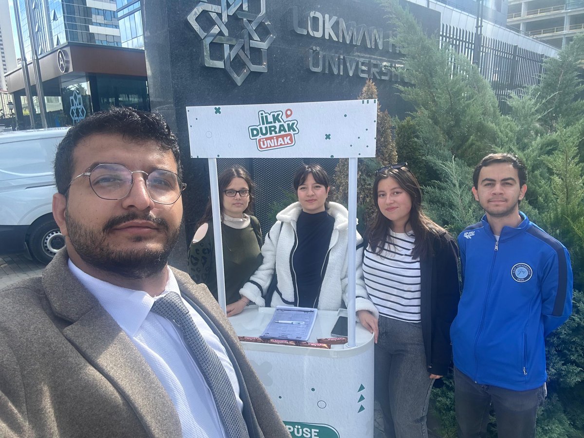 uniakankara's tweet photo. 📍 Lokman Hekim Üniversitesi

Bugün “Kampüse Hoş Geldin” standımızla Lokman Hekim Üniversitesi’ndeydik! 🎉

Yeni dönem heyecanını birlikte yaşadık, genç kardeşlerimizle tanışıp güzel sohbetler ettik. 💬

ÜniAK, her kampüste gençlerin enerjisine ortak olmaya devam ediyor! 🚀 https://t.co/xWsXIuiY4I