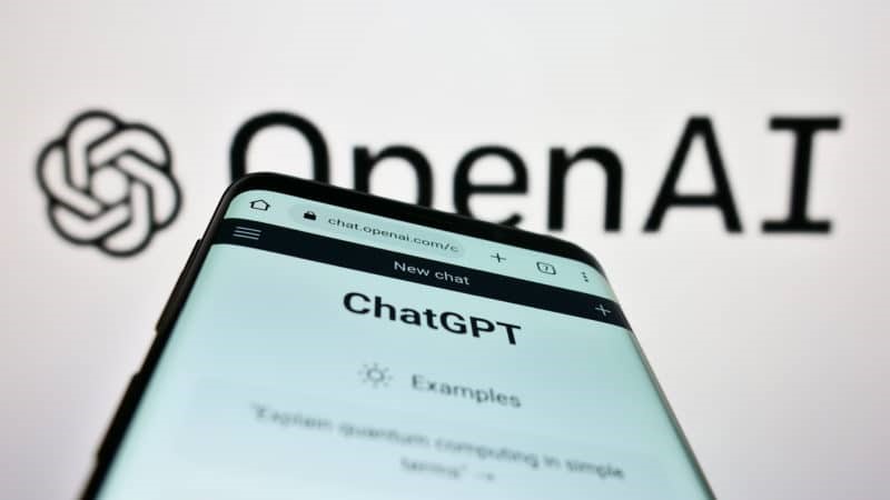 ProperGuide's tweet image. ChatGPT traffic to websites is down 52% in a month - devicedaily.com/pin/chatgpt-tr… #content