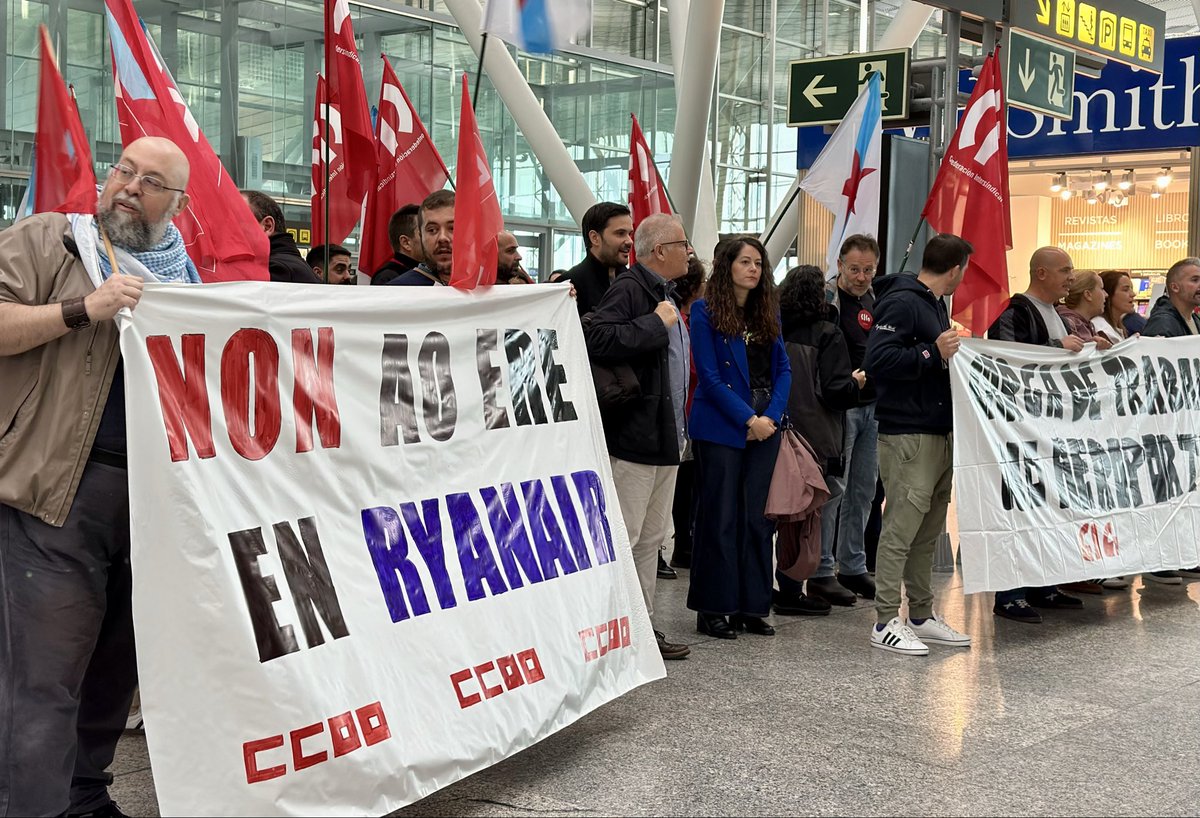 📢 Hoxe estiven no aeroporto, apoiando as protestas do persoal contra o ERE anunciado por Ryanair.
✈️ Do aeroporto dependen centos de empregos directos e indirectos en Santiago. As administracións con competencias, e en particular a Xunta, deben garantir o seu futuro.