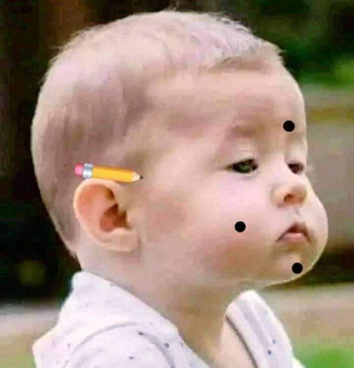 Kovil pogala
Sweet sapdala
Non veg illa
Puthu dress podala 
Not a single firecracker was lit

Analu deepavali inidhe mudinch 🤗