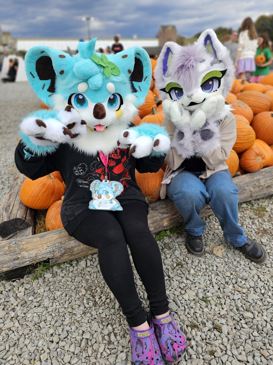Public suiting with <a href="/_sornhusky_/">Komaki/Sorn 🔜WPAFW</a>!! 🎃🍂✨

🪡 | <a href="/mjn09369549/">Labyrinthmaze</a> 🧡