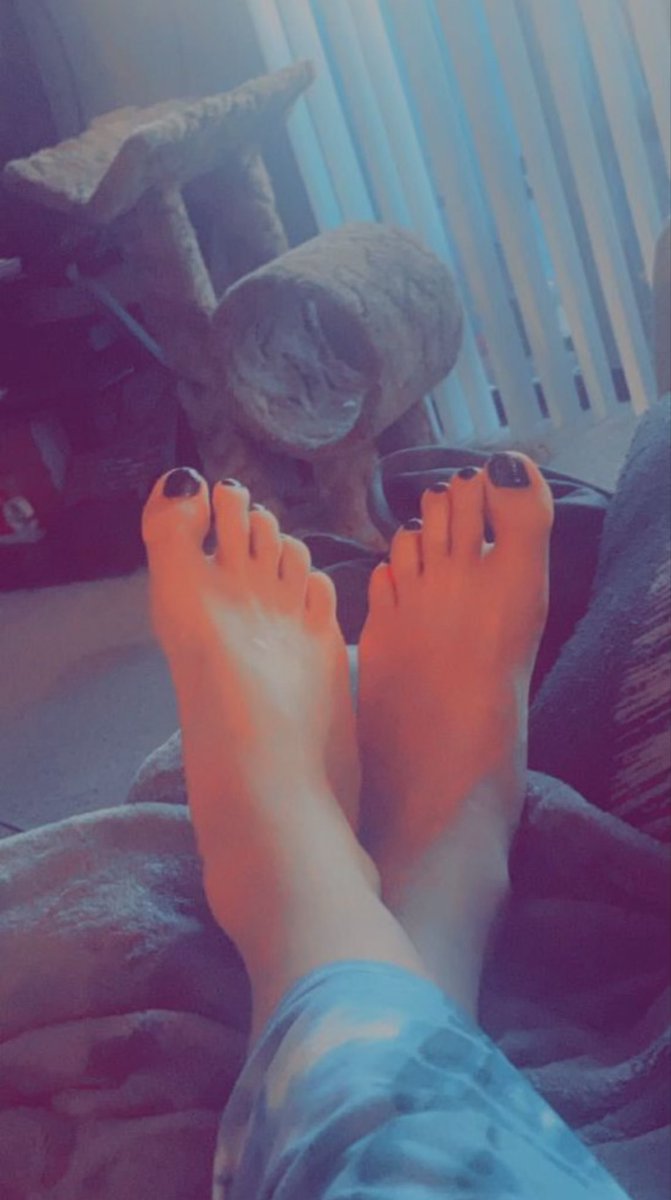 Bi CO couple tweet media