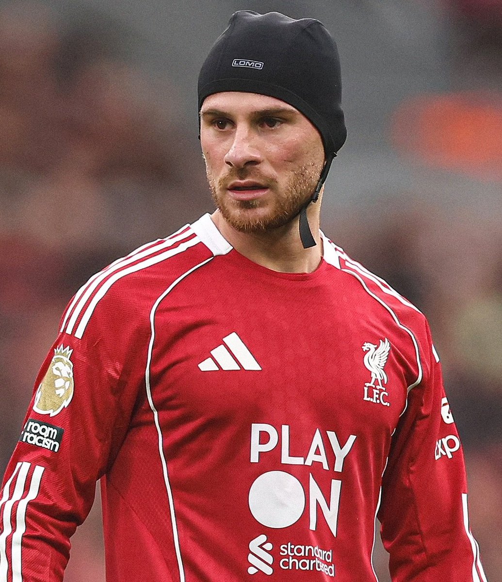 ✌🏼He is the main man behind all our take ons, tackles, game control etc. He did a great job last season in midfield so that we enjoyed the success. In a double pivoted midfield Macalister with Gravenberch was a 'fine wine'.🍷 Liverpool sipped each drop of that mix throughout last