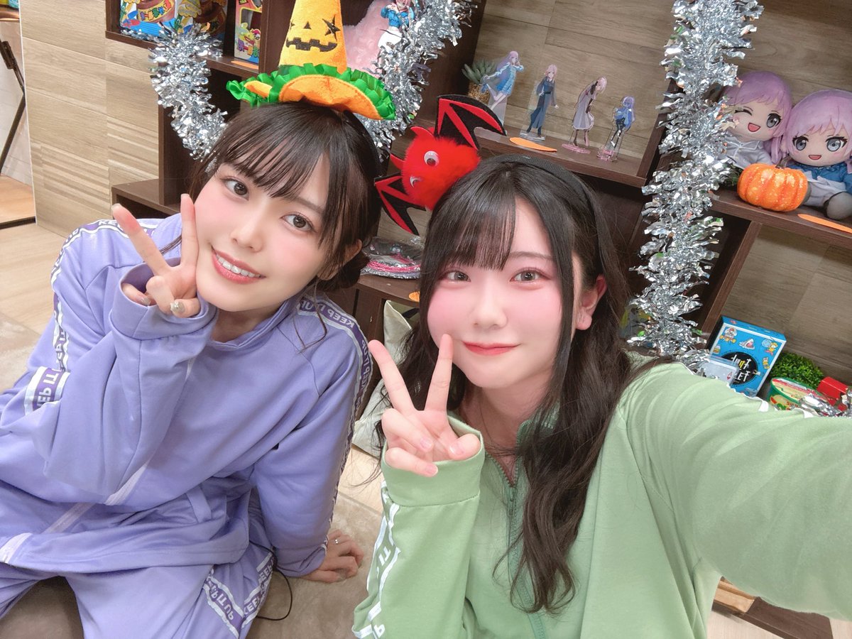 #モニ凛 ご視聴ありがとうございました🍣🍻

ちゃろ凛としっぽりガハガハ話せて楽しかったし、私はお酒入ったら記憶力皆無になることがわかりました😌

観察延長動画もお楽しみに🖼
改めて一周年おめでとうദ്ദി ˃ ᵕ ˂ )✨