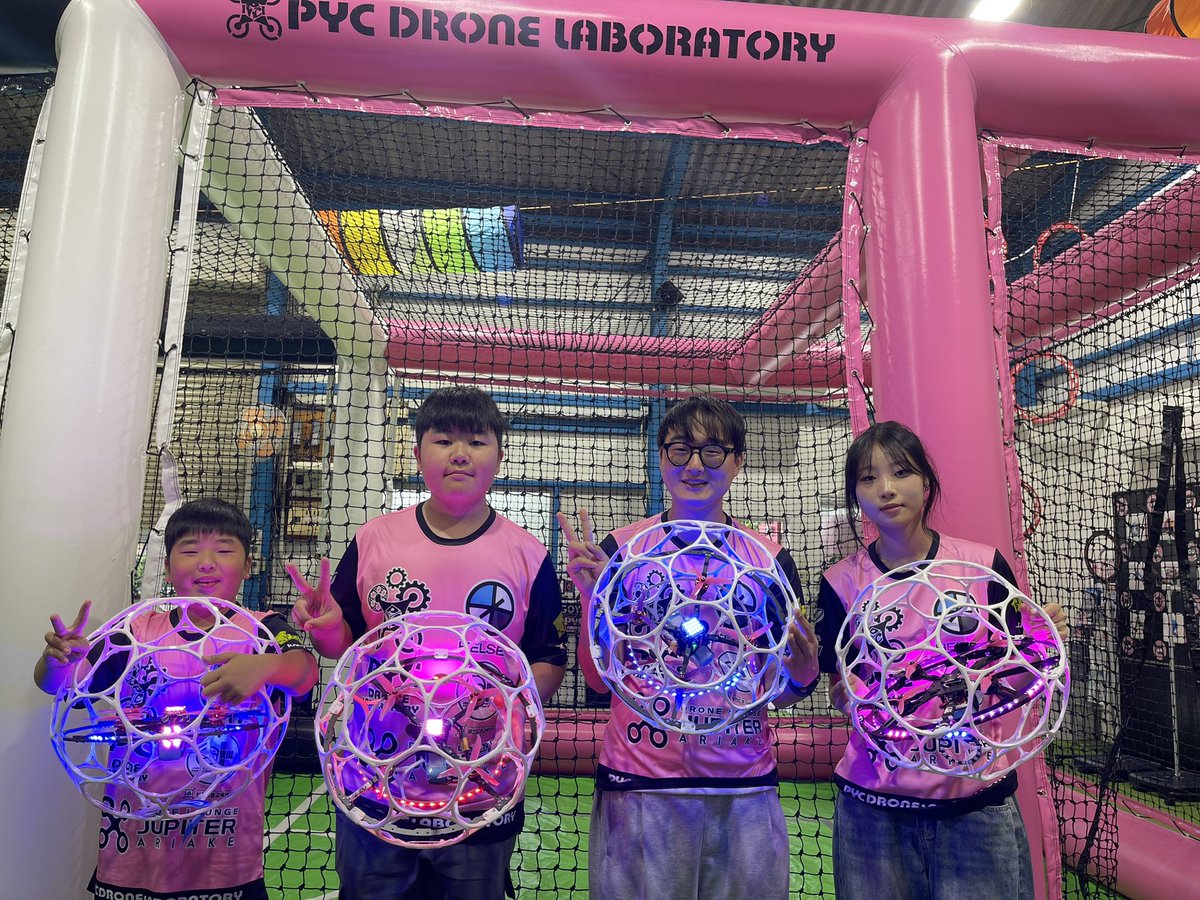 PYC_BRP's tweet image. 釜山🇰🇷PYCアミングＧがJDLに参戦、見事オープン優勝🏆
翌日はPYCでF9Aサッカー練習、とにかくかわいすぎる。
#pyc#JDL#fpv#fua#釜山
