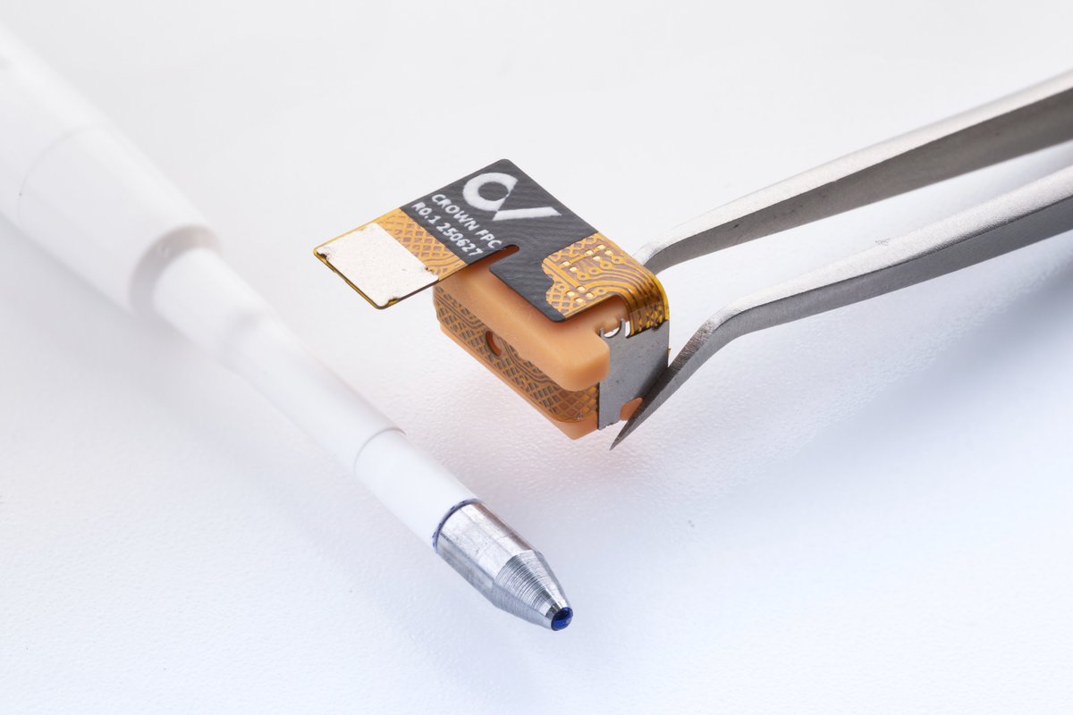 QVHenkel's tweet image. Assembling the digital crown FPC for the open-source smartwatch. The whole assembly is only 9mm wide 🧐