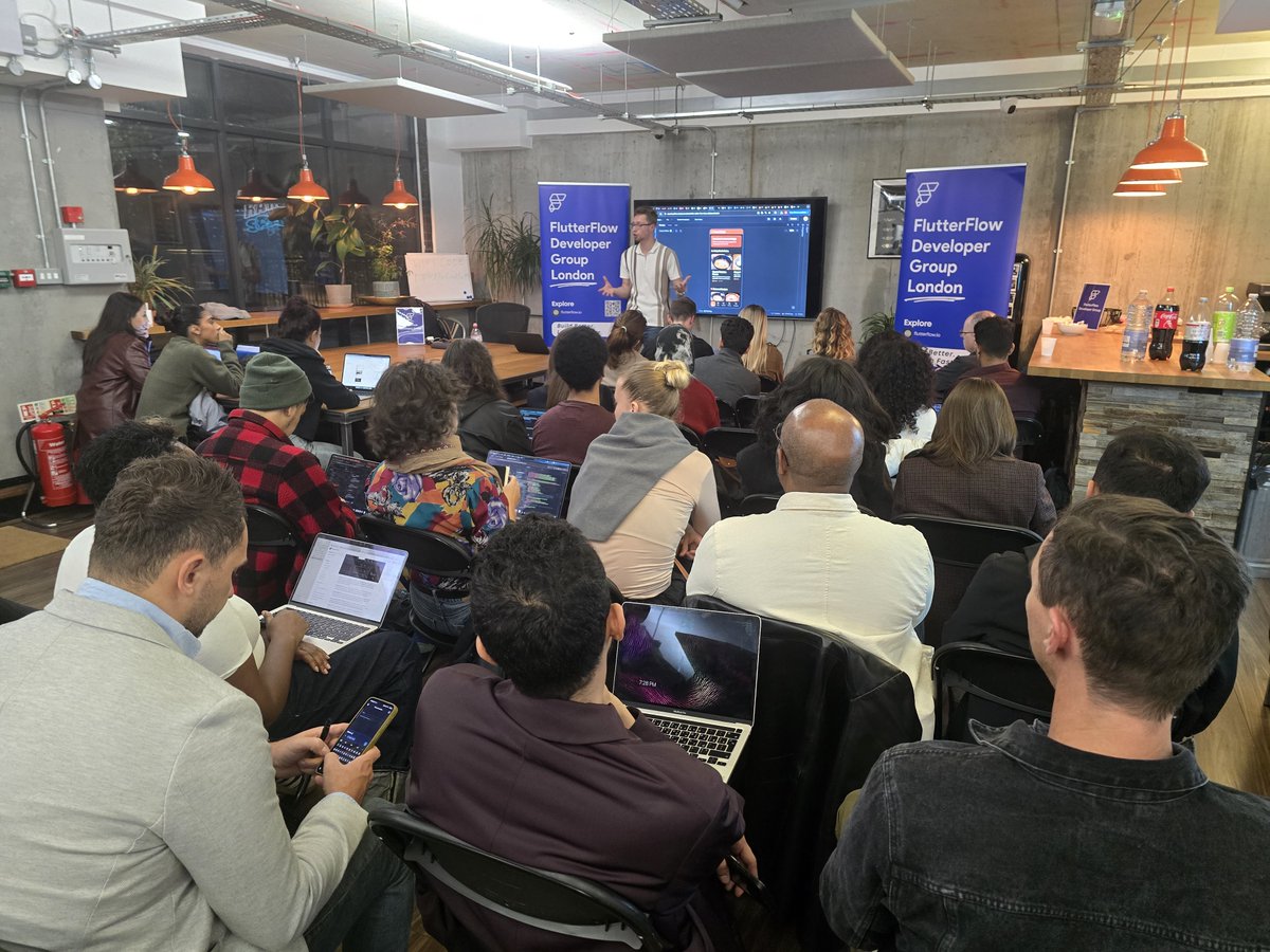 RamenClubHQ's tweet image. Another great FlutterFlow Developer Group meetup in the books at Ramen Space: on building a mobile app in 1 hour using AI. 🔥