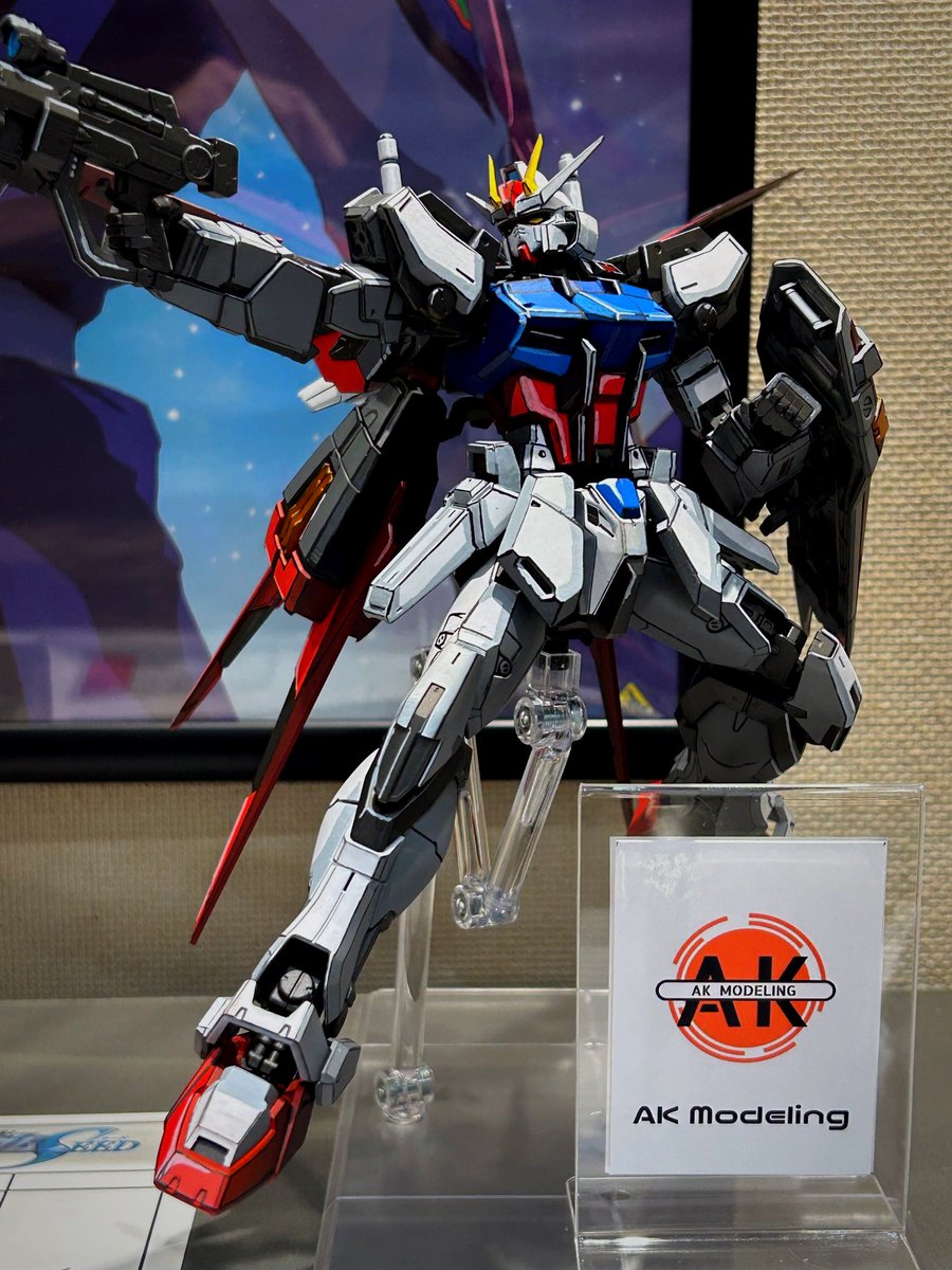 中津模型クラブマークIIのアーチャーさん(<a href="/archertokitoki/">アーチャー</a>)よりキットを提供いただき、テーマ展示「20周年 SEED祭」
に展示させていただきました😊
前日の夜中2時にトップコート終了。
乾燥機にぶち込んで寝て、出発前に組み上げるギリギリっぷり😩笑

#ガンプラジオ
#中津模型クラブ展示会