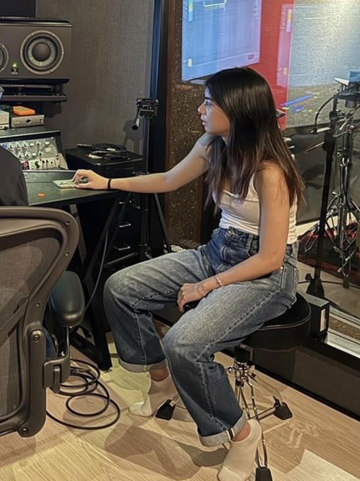 addinikha's tweet photo. mikha in the recording studio will always be a different kind of attractive https://t.co/uRbBh1xWdR