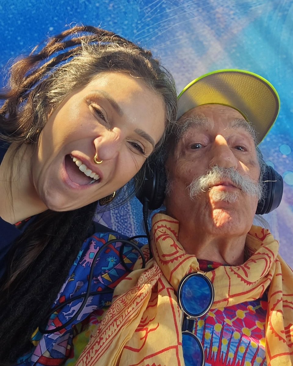 Pra começar bem a semana 🎶❤️