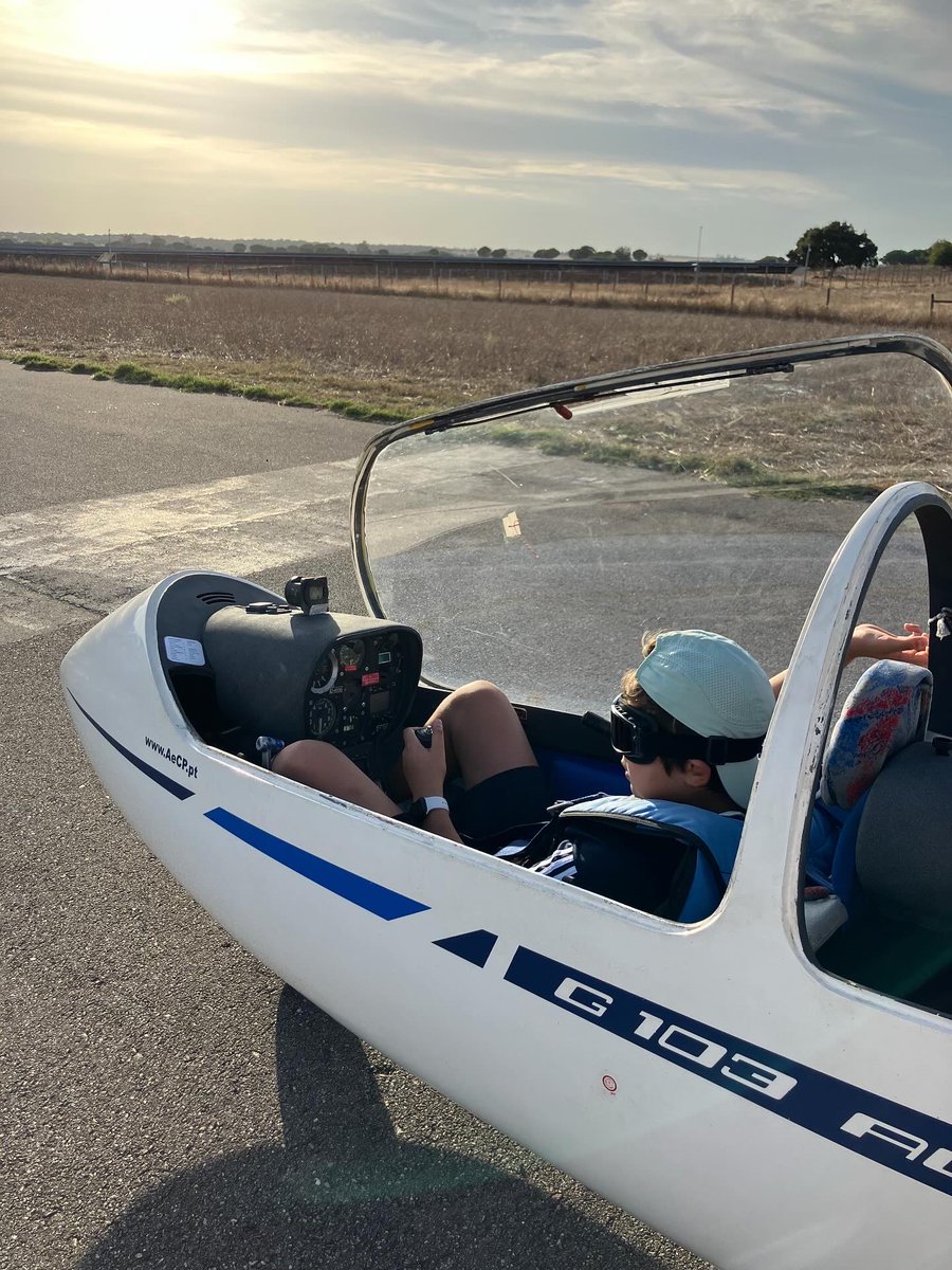 crashbash's tweet image. Счастливые дети! Официальное обучение на SPL стартует  с 14 лет, а до этого можно летать с инструктором и через него впитывать и навыки управления и радость от полёта