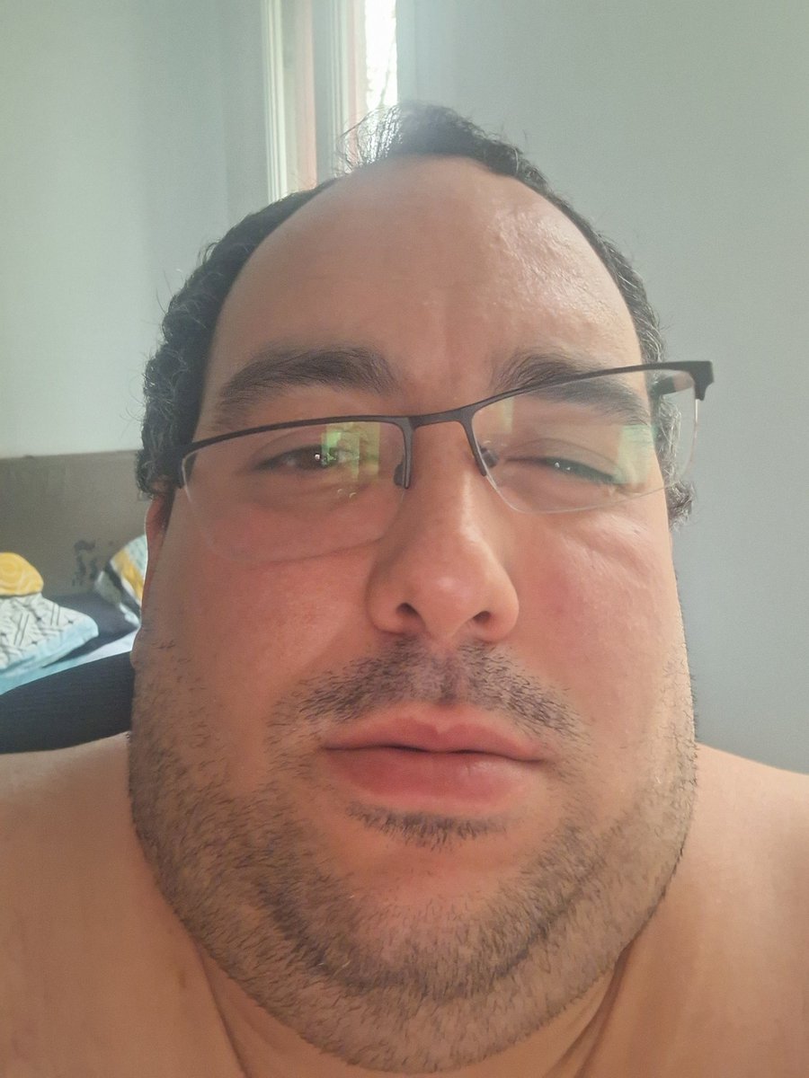 Moneyslave 200 kg Puceau Blanc PD tweet media