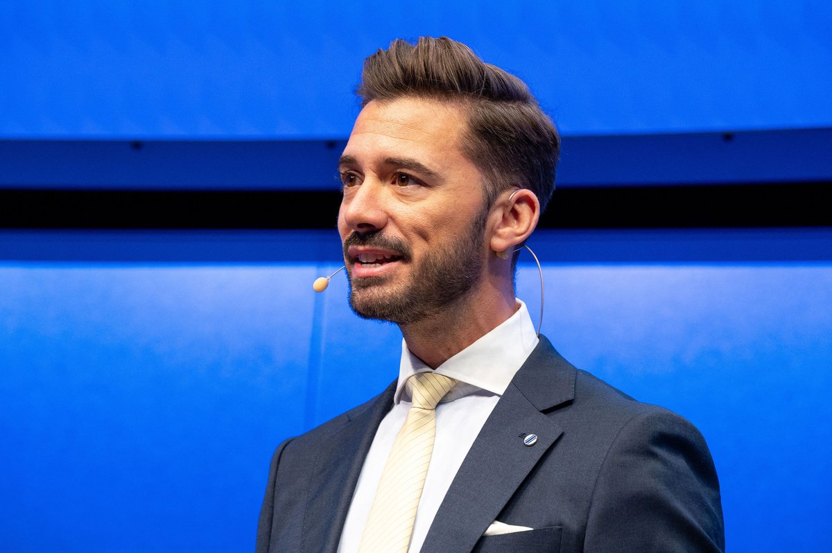 Manuel Moreno tweet media