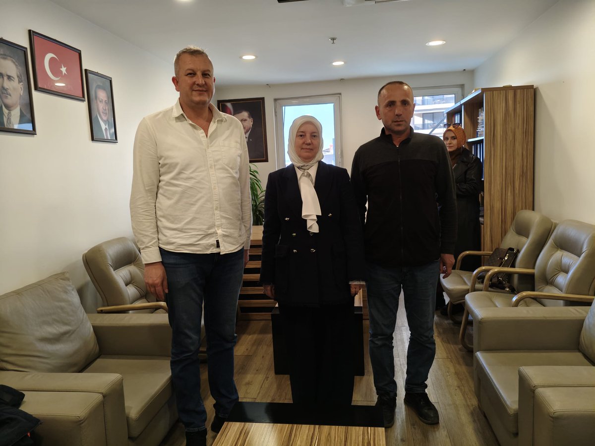 cesur güzel36 (@cesurguzel22) on Twitter photo Bursa akp millet vekili sayın <a href="/Emine_Gozgec16/">Av. Emine Yavuz Gözgeç</a> hn çok teşekkürler ederiz  <a href="/bursastajder/">Bursa Staj Ve Çıraklık Mağ. Derneği</a> olarak
<a href="/tanertunay1/">TANER TUNÇAY</a> 
<a href="/VefaBayrak3/">Vefa Bayrak</a> 
Biliyor musunuz?
#StajÇıraklıkSigortasıSadeceTürkiyedeYarım Bursa akp millet vekili sayın <a href="/Emine_Gozgec16/">Av. Emine Yavuz Gözgeç</a> hn çok teşekkürler ederiz  <a href="/bursastajder/">Bursa Staj Ve Çıraklık Mağ. Derneği</a> olarak
<a href="/tanertunay1/">TANER TUNÇAY</a> 
<a href="/VefaBayrak3/">Vefa Bayrak</a> 
Biliyor musunuz?
#StajÇıraklıkSigortasıSadeceTürkiyedeYarım