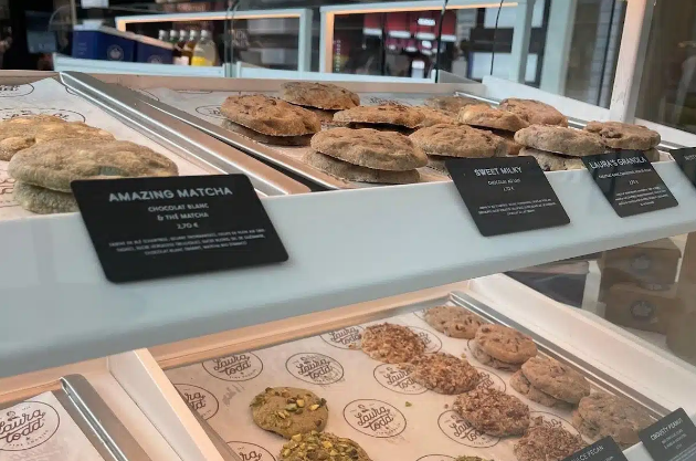 The Laura Todd brand, which specializes in top-shelf handmade cookies, has adopted <a href="/EdikiobyEvolis/">Edikio</a> Price Tag for personalized labelling in its 13 Paris shops.
#retail #branding #SmallBusiness