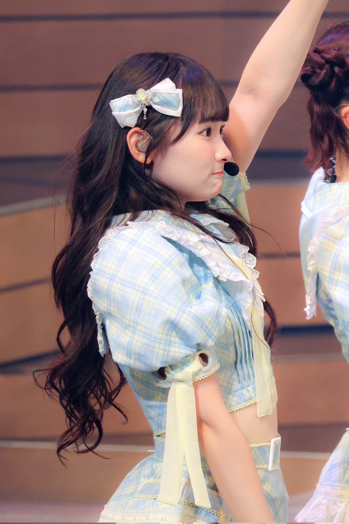 ≒JOY 山野愛月　夢見るアイドル メンバーサイン入パネル　A賞　ガラポン ≒JOY“最年少コンビ”天野香乃愛＆山野愛月、仲の良さが伝わる