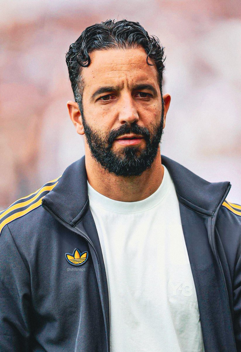 🚨🎙️ | Jurgen Klopp BRILLIANTLY explains why United fans need to be patient: 

“When we thanked fans after a draw against West Brom, the media and people were all criticising us for doing it. But it's your choice how you want to grow together as a team. With so many years without