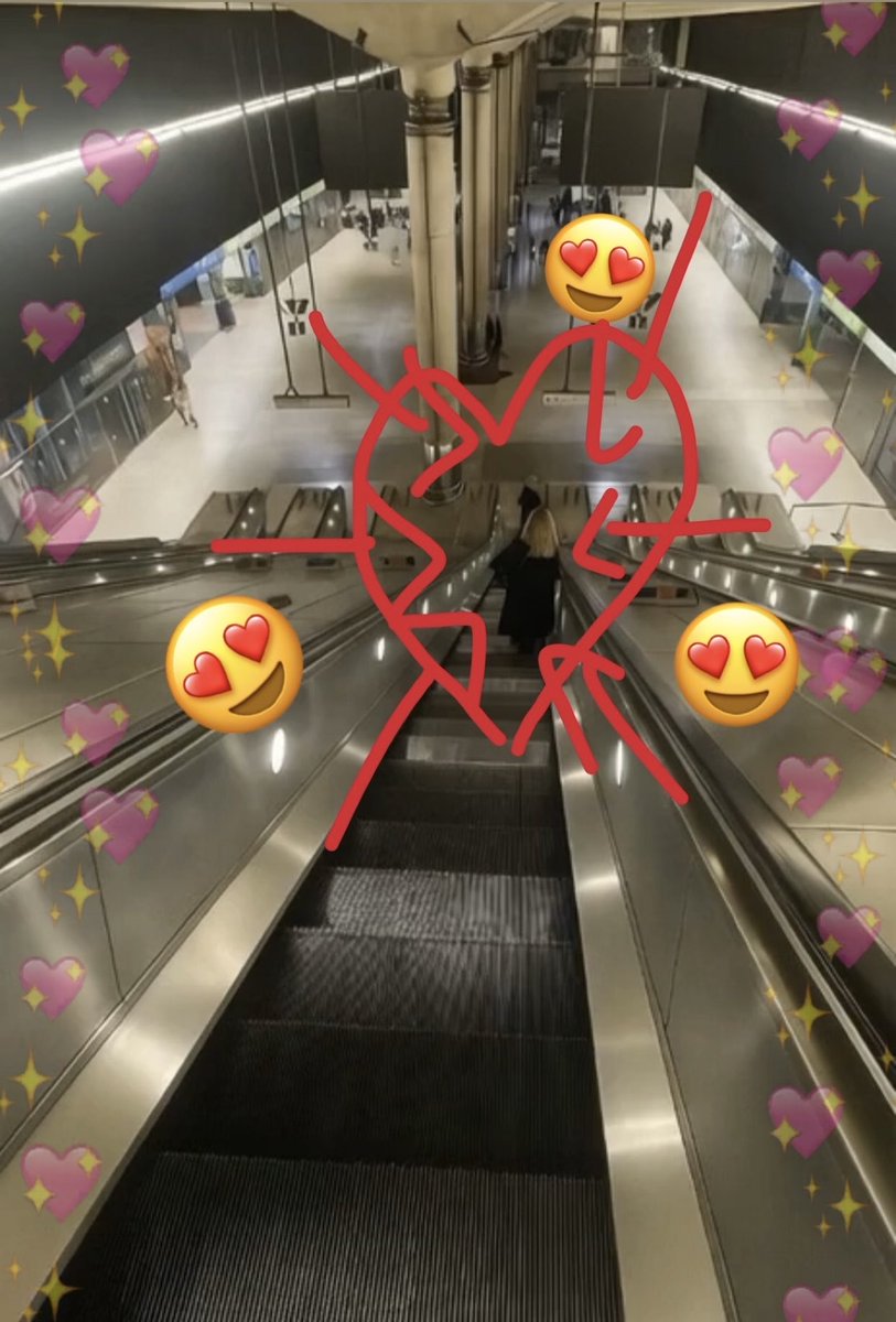 yvc1ne23's tweet image. How a Bandeur De Gadji sees the world