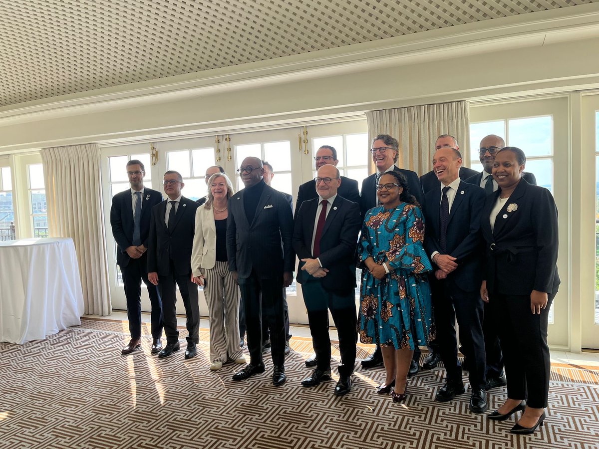 BSTDB's tweet image. Our VP Risk, D. Ungureanu, &amp;amp; Director of Policy &amp;amp; Strategy, P. Gavras, attended the Annual Meeting of the @IDFC_Network, held on the margins of the #WB and #IMF Annual Meetings in Washington, DC.

Our VP Risk briefed IDFC member CEOs on recent #BSTDB activities and discussed…
