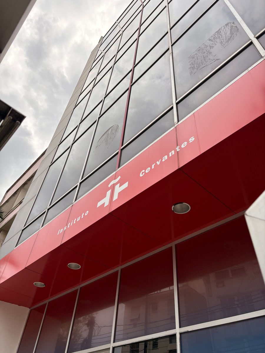 La semana pasada viajamos a 🇧🇷 para impartir el taller de Ciudad sostenible en el <a href="/CervantesRio/">Instituto Cervantes Rio de Janeiro</a> 

Las y los participantes se convirtieron en urbanistas para imaginar y construir, con materiales reciclados, una ciudad más amable, verde y pensada para las personas.
Gracias💛