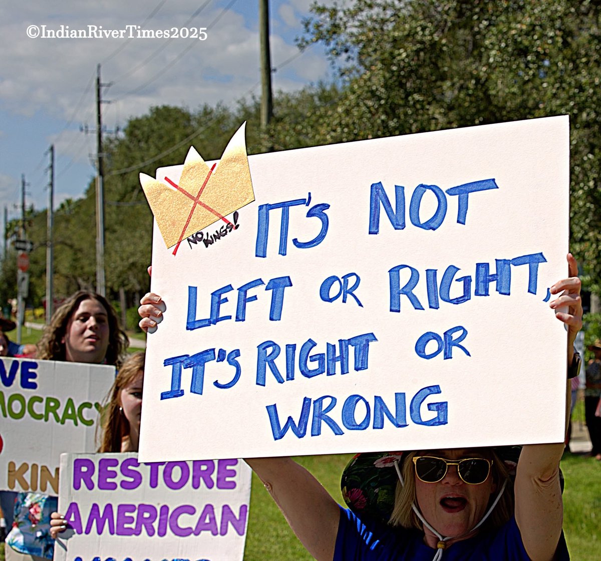 EagleScreechCo's tweet photo. It’s honestly so tiring seeing this. The energy they use to further divide the country through brainwashed propaganda — they could’ve instead stood collectively to oppose the assassination of Charlie Kirk and unite the country. 

But hey, no “Free Palestine” signs 🤷🏻‍♀️ https://t.co/V4Ghh0HydE