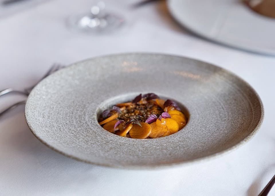 😋 Van Puur! hotspot restaurant LOCALS in Hotel Haarhuis kreeg ik nieuwe foto’s van 3x plantaardige gerechten. Welke lijkt jou ‘t lekkerste? > puuruiteten.nl/hotspot/restau…